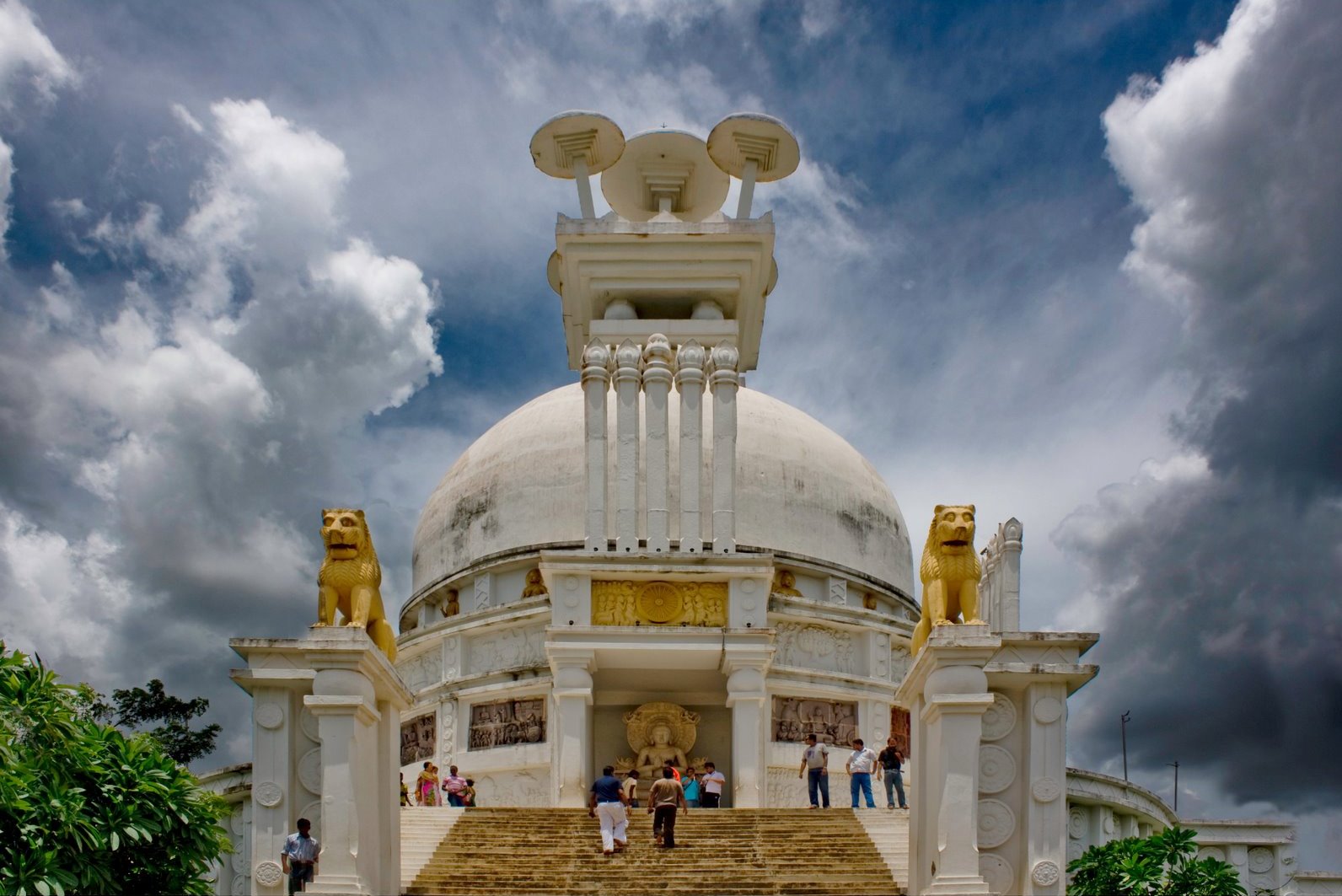 dhauli-shanti-stupa Bhubaneswar CCabs