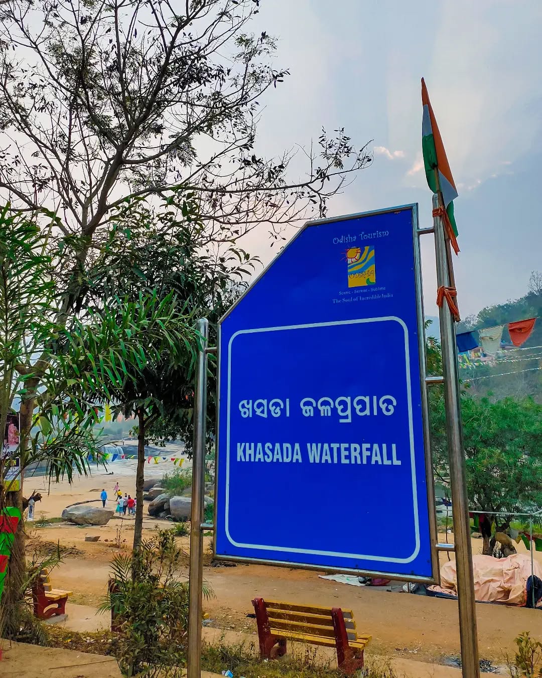 The refreshing Khasada Waterfall