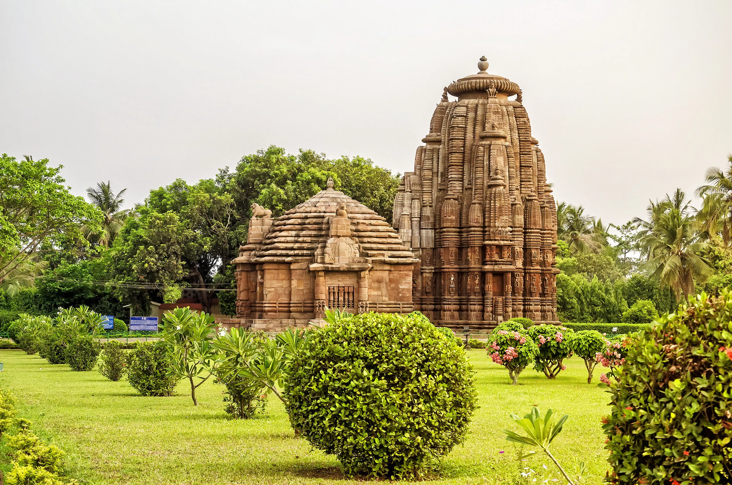 Rajarani Temple, Bhubaneswar - Love Temple with Exquisite Carvings